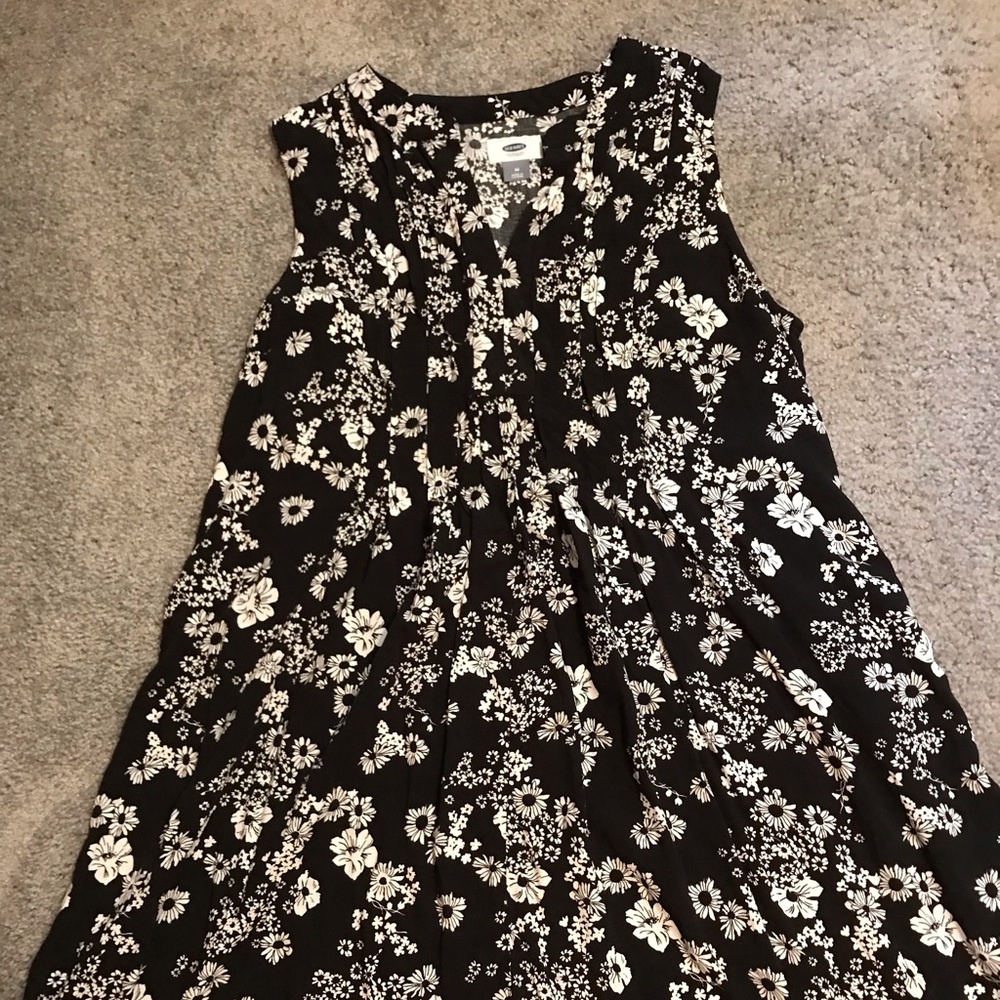 Old navy sleeveless dress